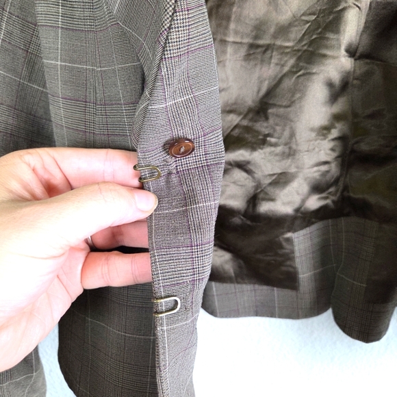 Women's Guess Brown Plaid Clasp Business Casual Blazer Size Medium - Picture 6 of 13
